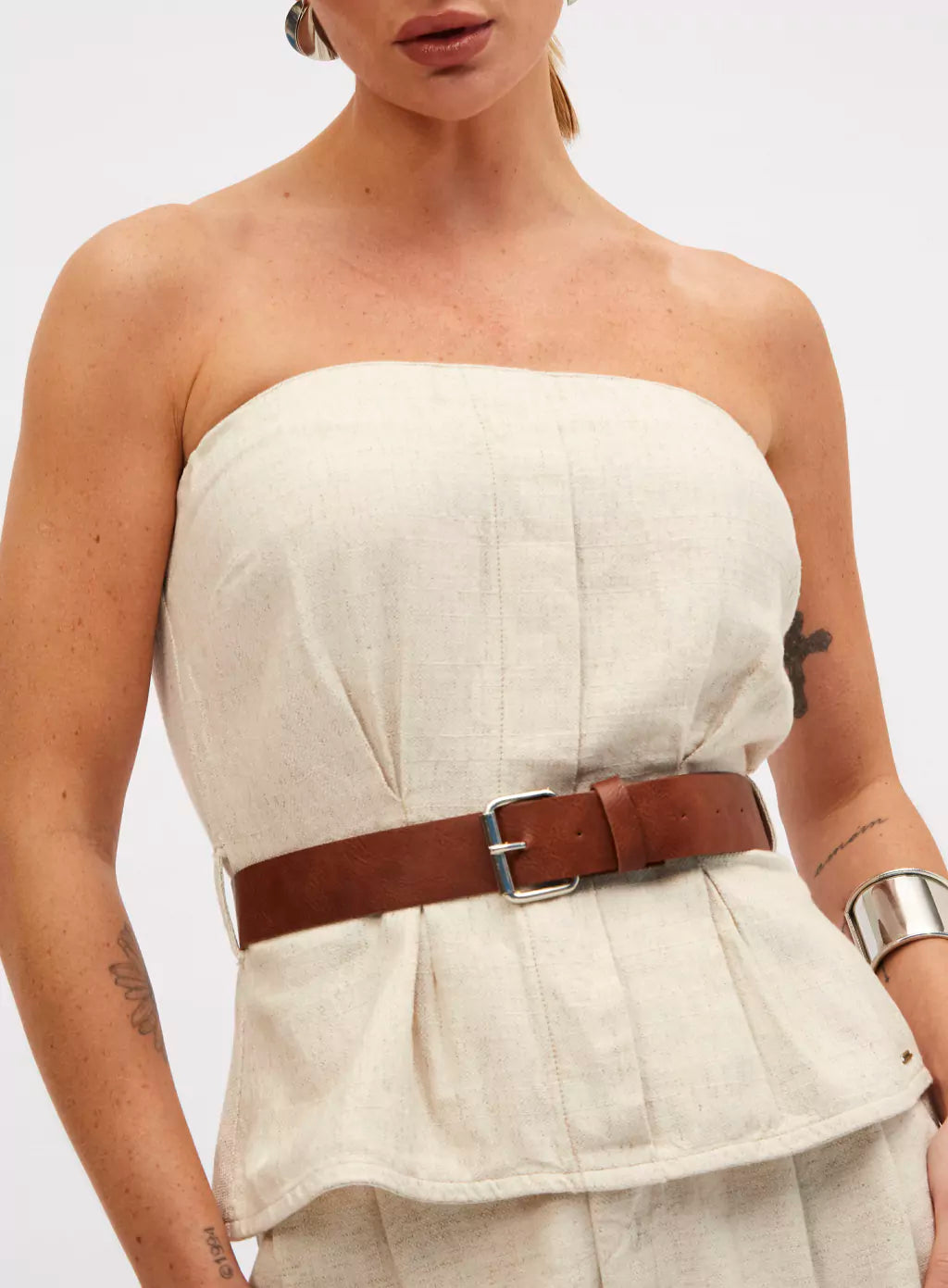 Blusa Linho com Cinto Sommer Bege Italian