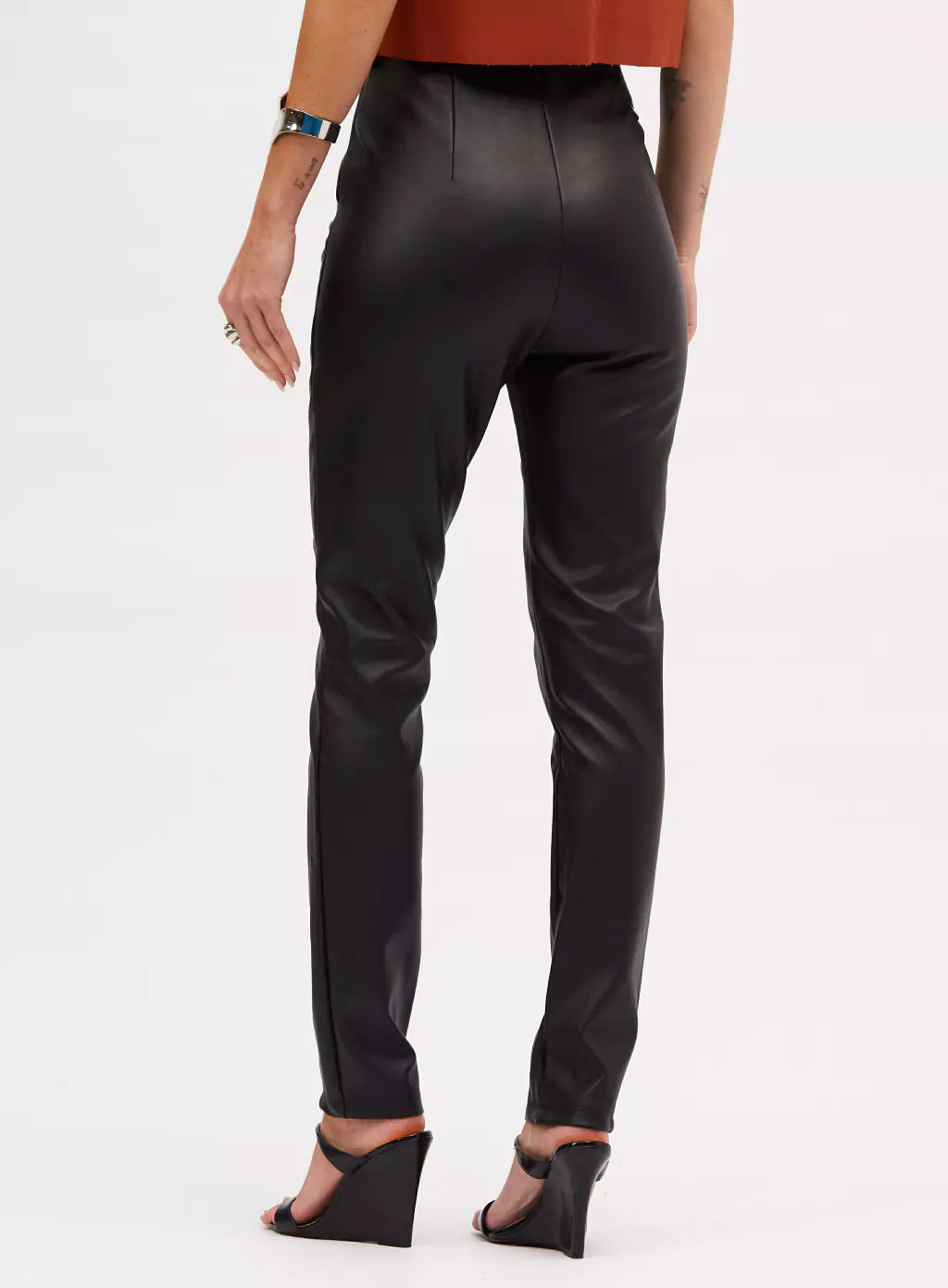 CALÇA COURINO